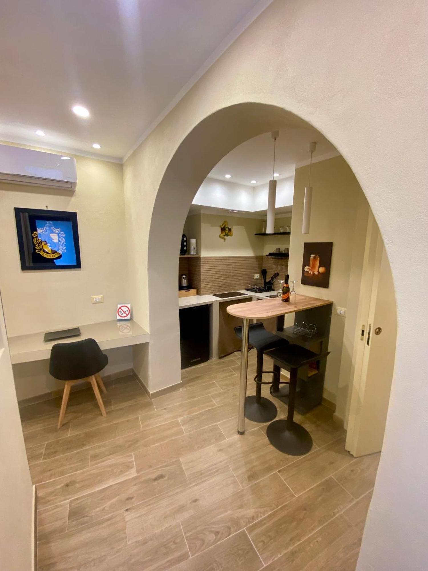 Appartement Il Conte Tasso à Palerme Extérieur photo